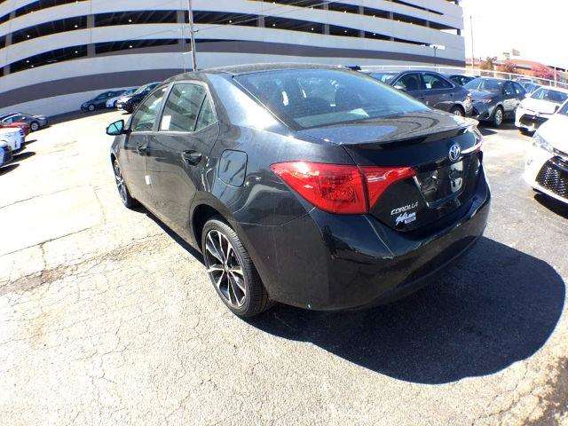 2017 Toyota Corolla SE 4dr Sedan CVT